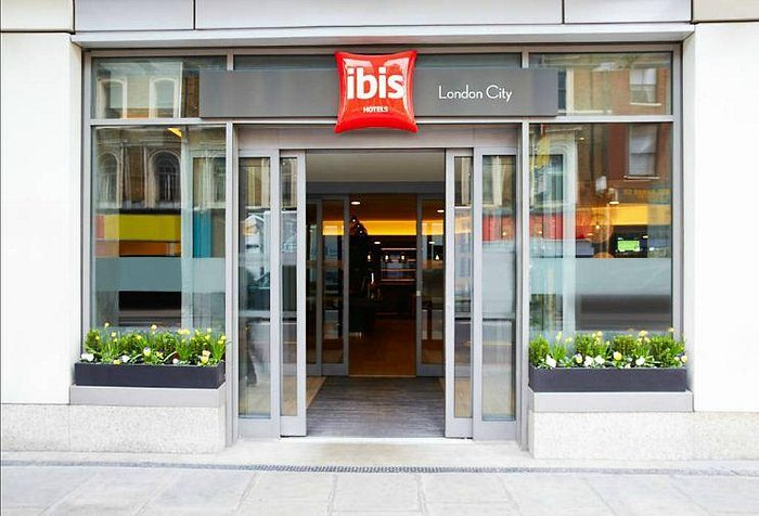 ibis London City Shoreditch hotel exterior