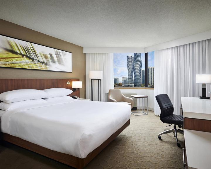 Delta Hotels by Marriott Toronto king room